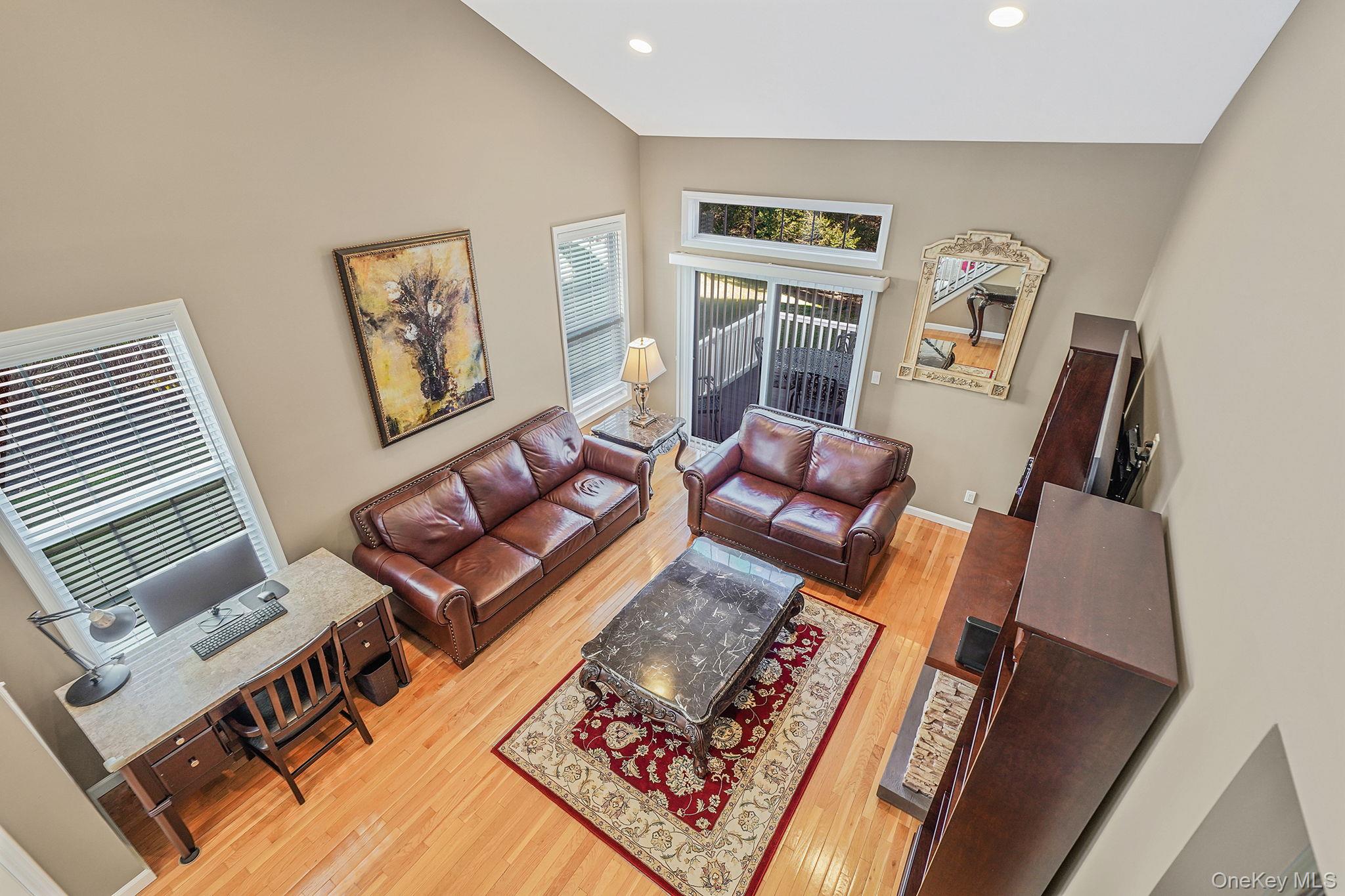 96 Manitou Trail # 96, Kings Park, NY 11754