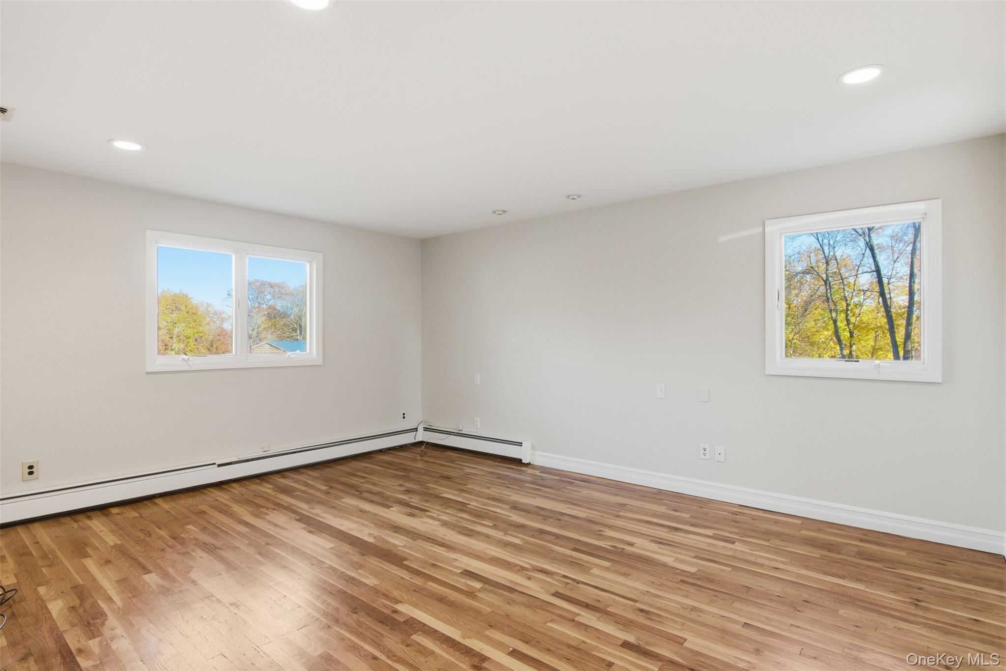 6 Vingut Lane, Setauket, NY 11733