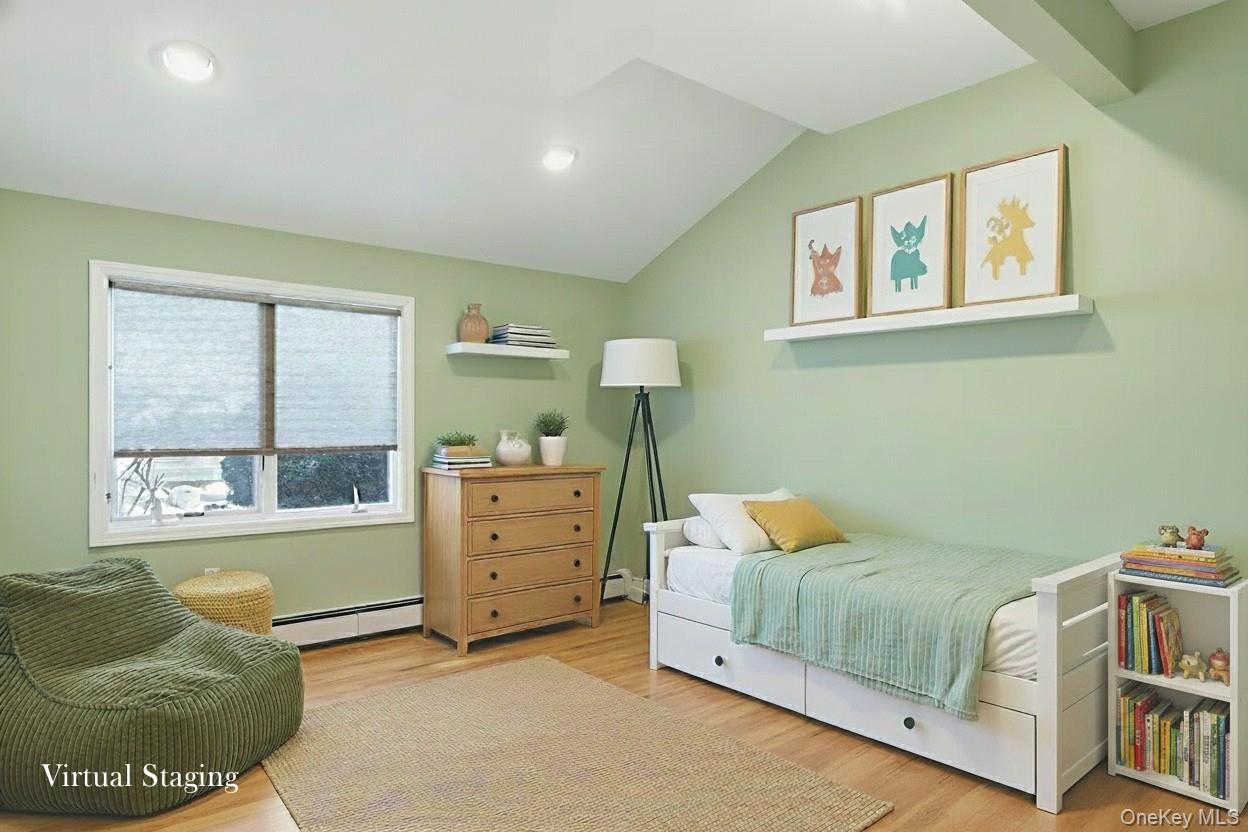 6 Vingut Lane, Setauket, NY 11733