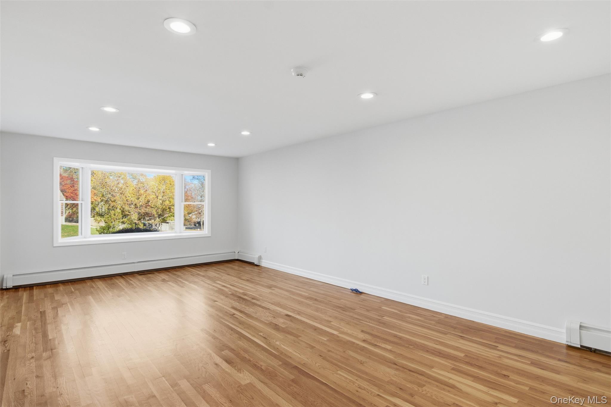 6 Vingut Lane, Setauket, NY 11733