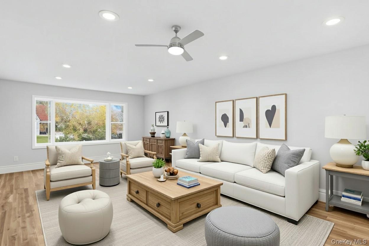 6 Vingut Lane, Setauket, NY 11733