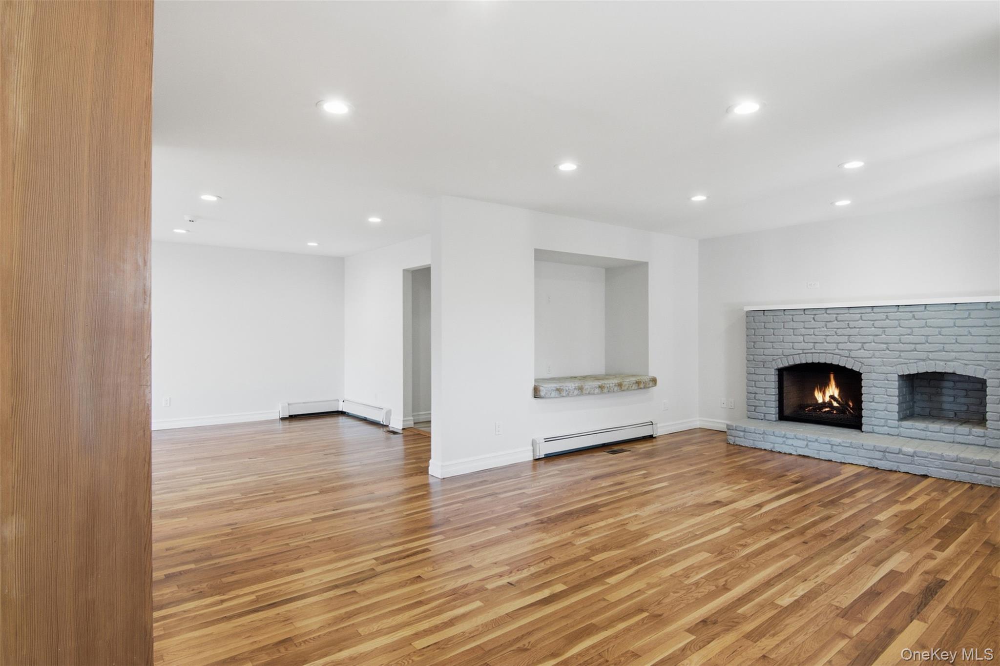 6 Vingut Lane, Setauket, NY 11733