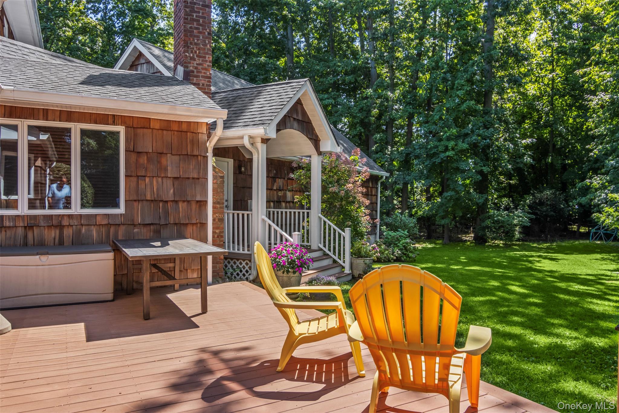 6 Vingut Lane, Setauket, NY 11733