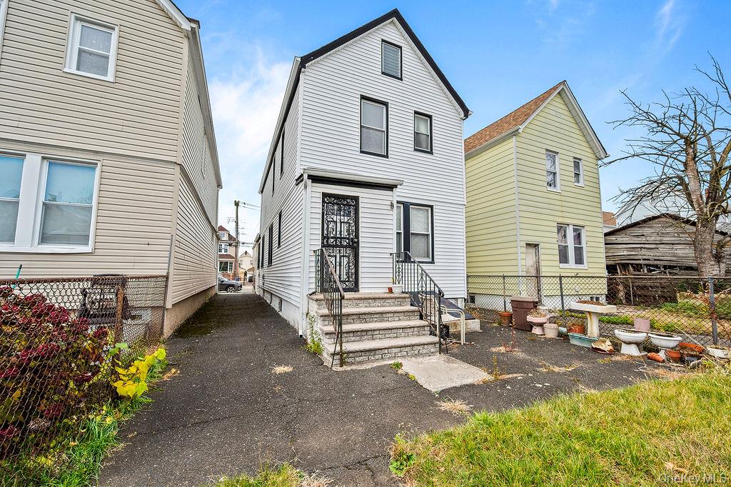 111-15 Inwood Street, Jamaica, NY 11435