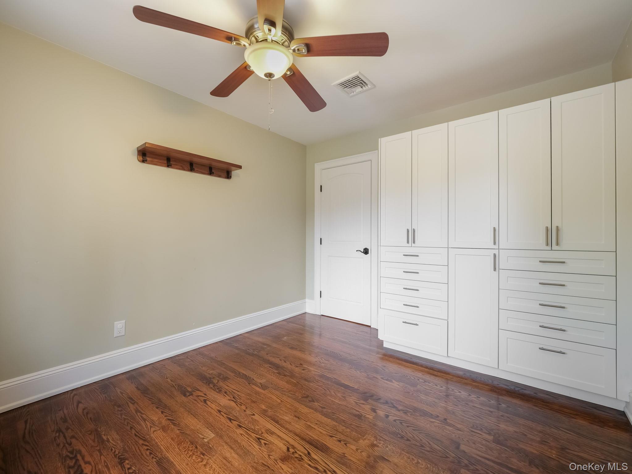 168 N Lincoln Street, Pearl River, NY 10965