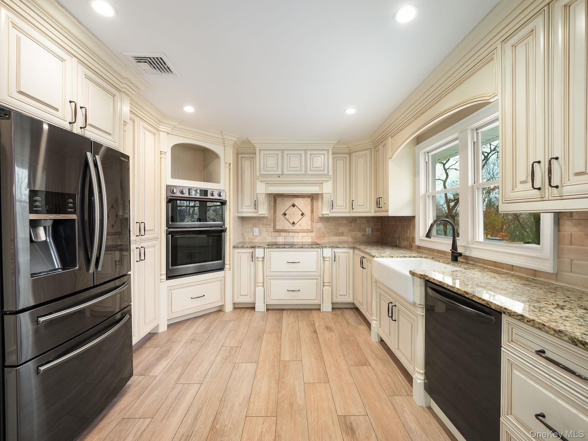 168 N Lincoln Street, Pearl River, NY 10965