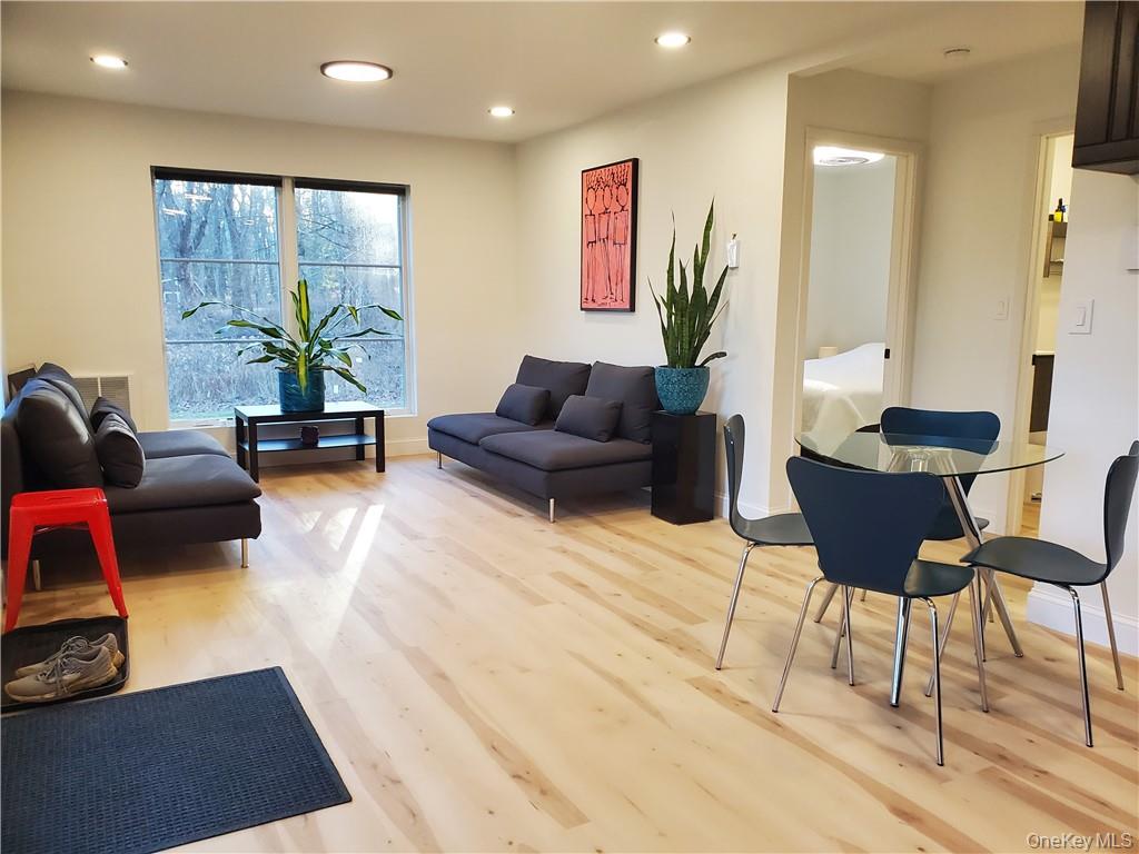 44 Dellenbaugh Road, Cragsmoor, NY 12566