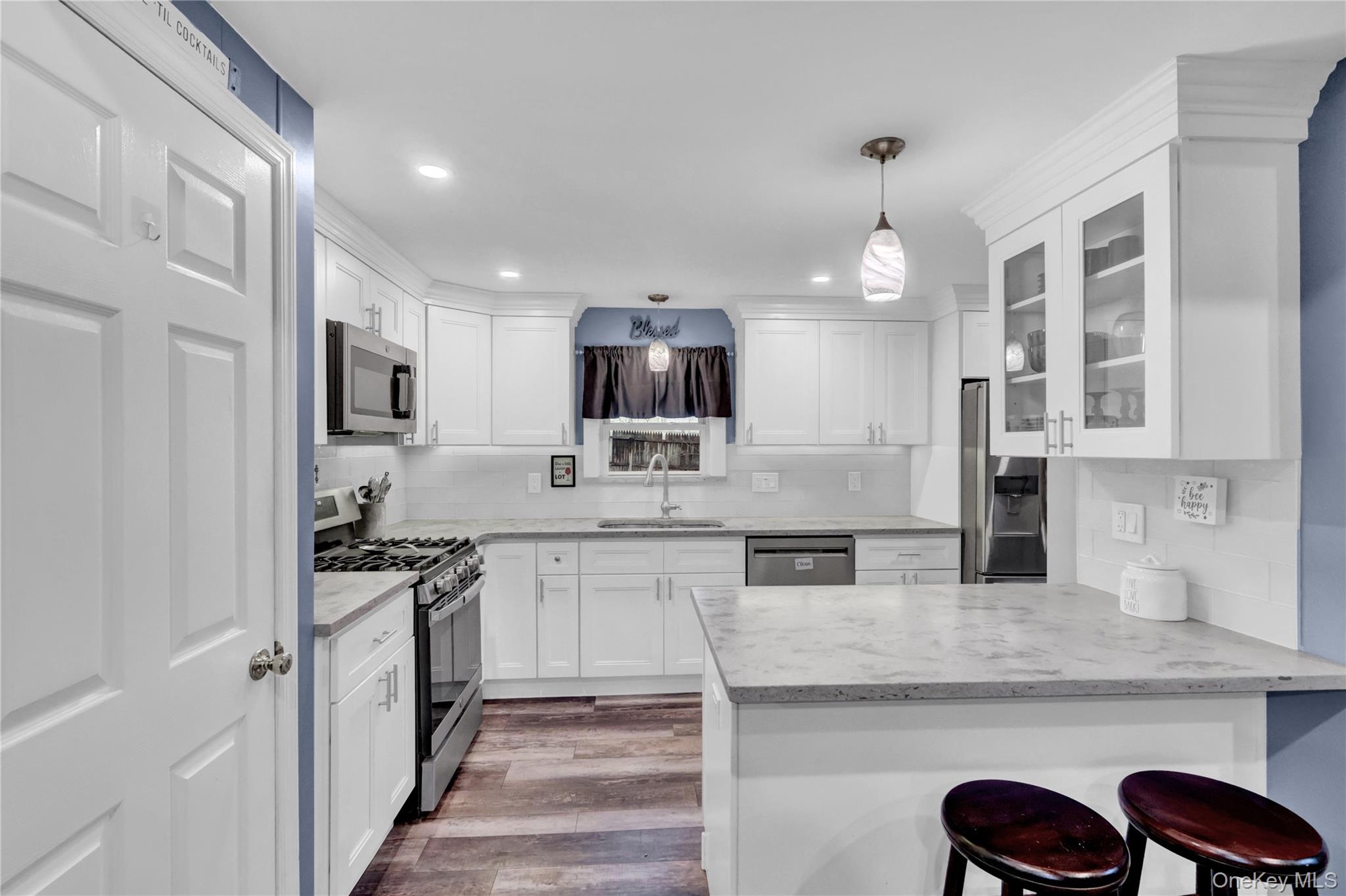 27 Kirby Lane, Ronkonkoma, NY 11779