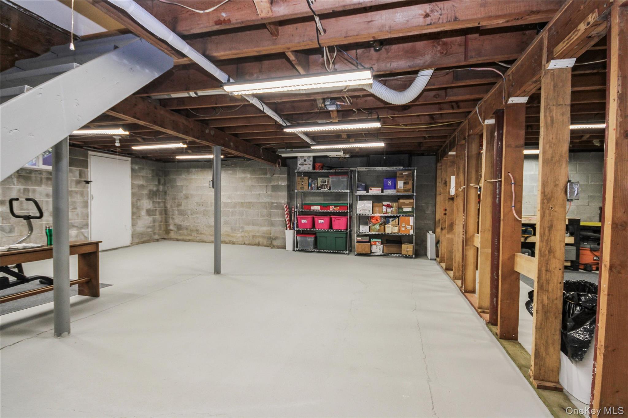 5 Van Court, Hyde Park, NY 12538