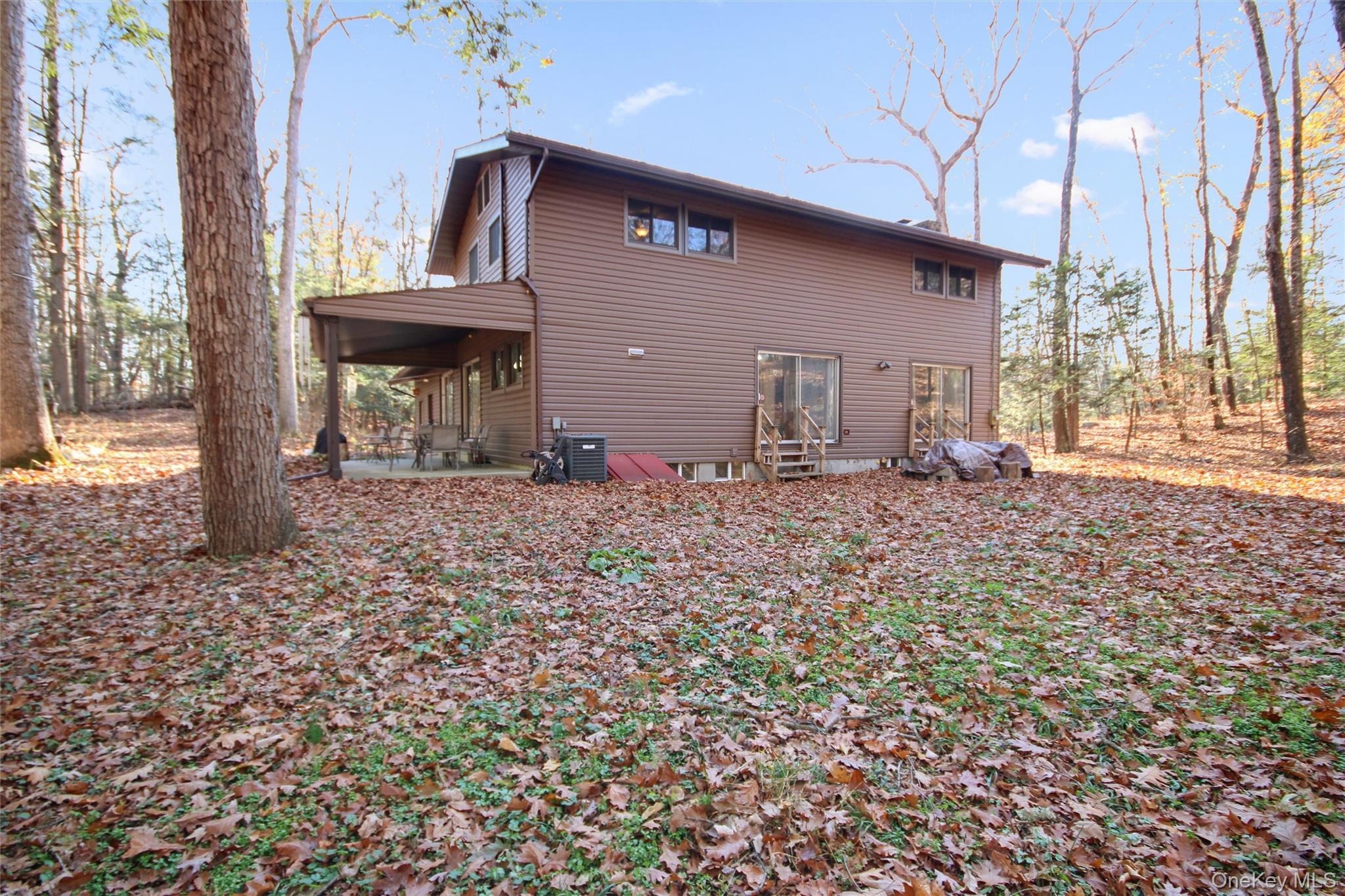 5 Van Court, Hyde Park, NY 12538