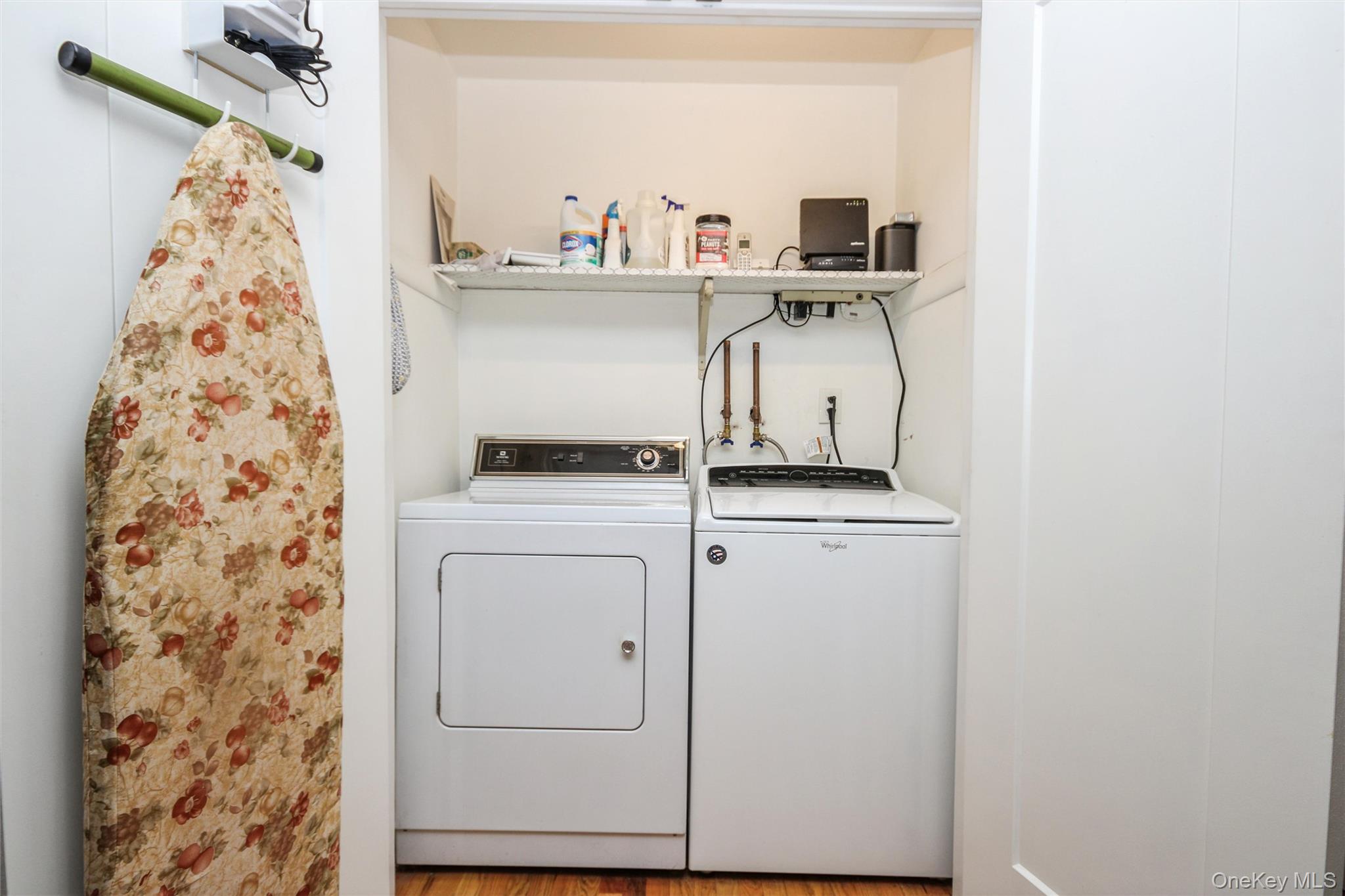 5 Van Court, Hyde Park, NY 12538