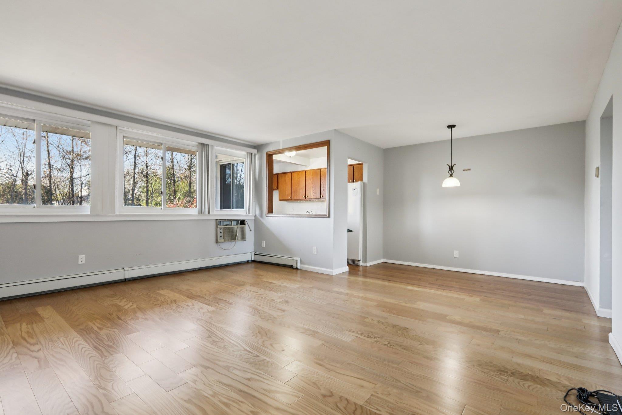 4 Wyndover Woods Lane # 12, White Plains, NY 10603