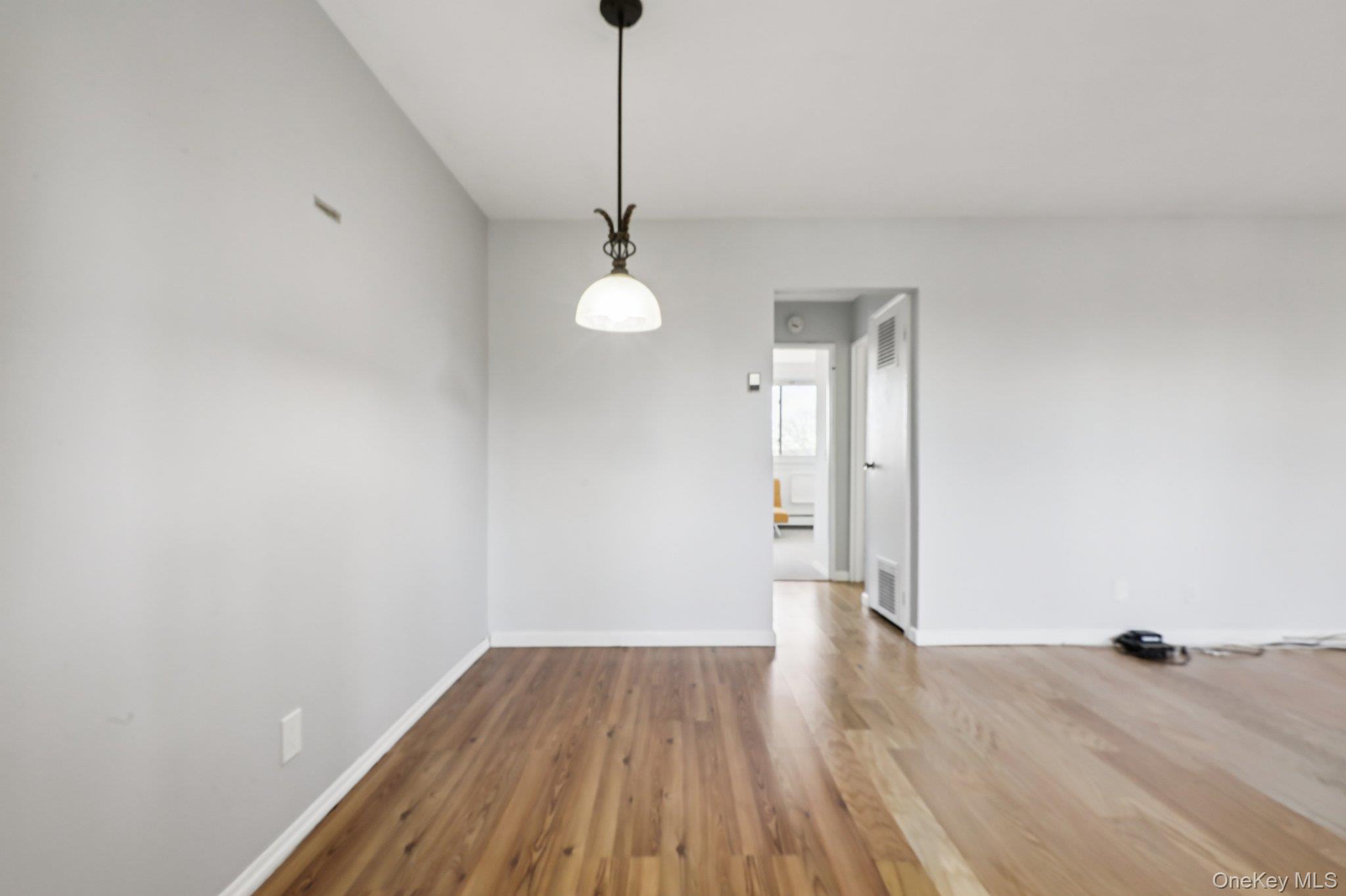 4 Wyndover Woods Lane # 12, White Plains, NY 10603