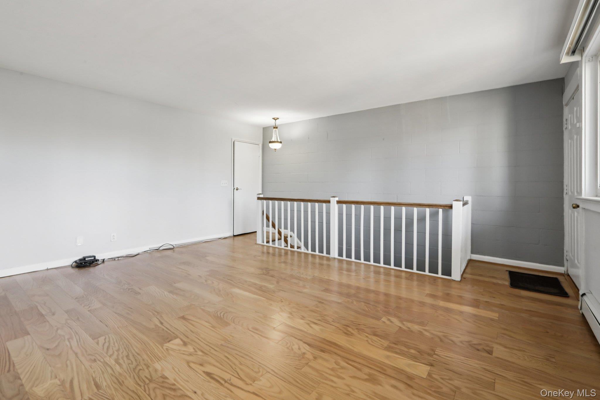 4 Wyndover Woods Lane # 12, White Plains, NY 10603