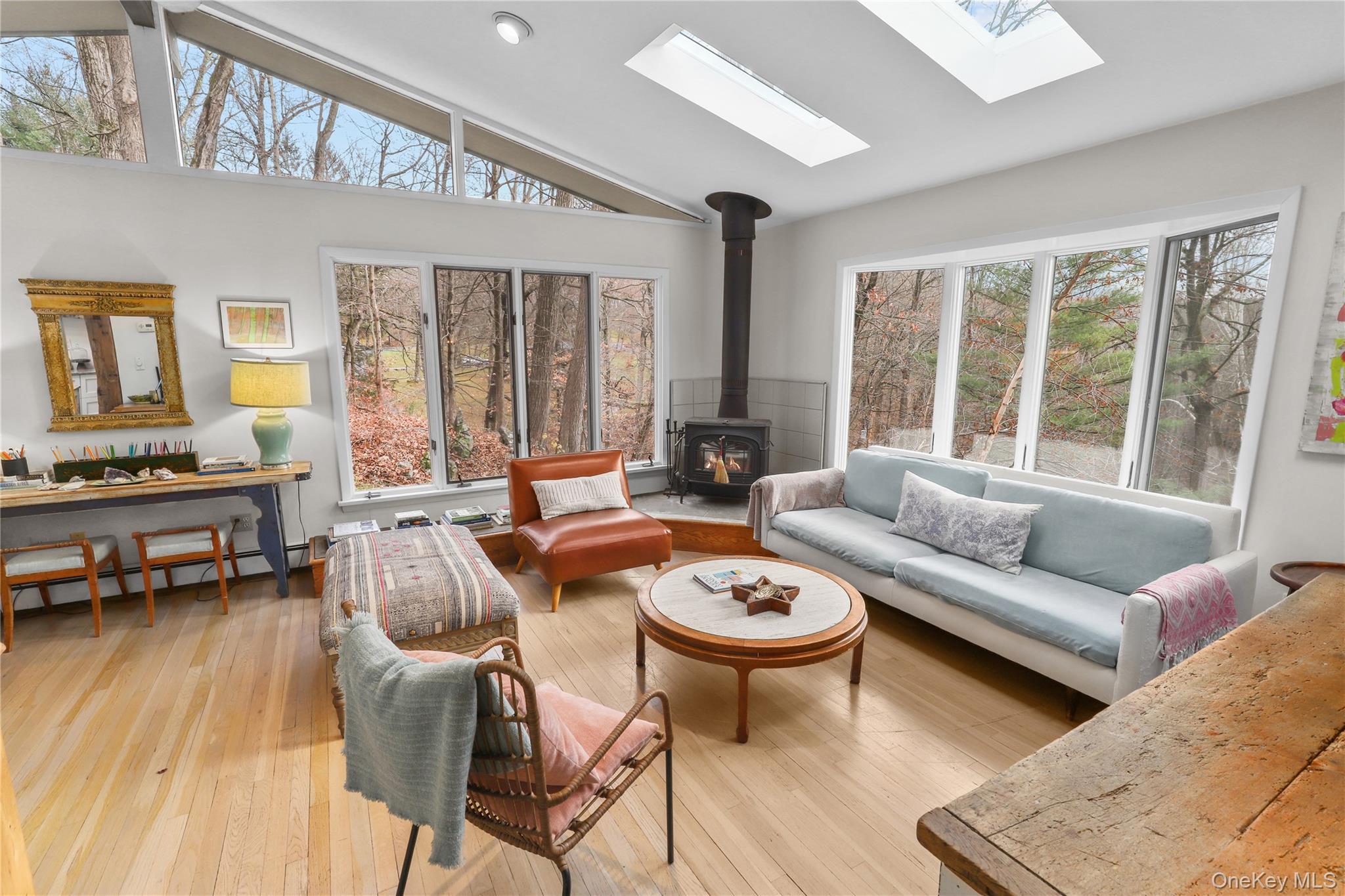 20 Cedar Road E, Katonah, NY 10536