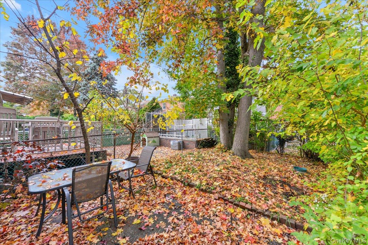 195-31 39 Avenue, Flushing, NY 11358