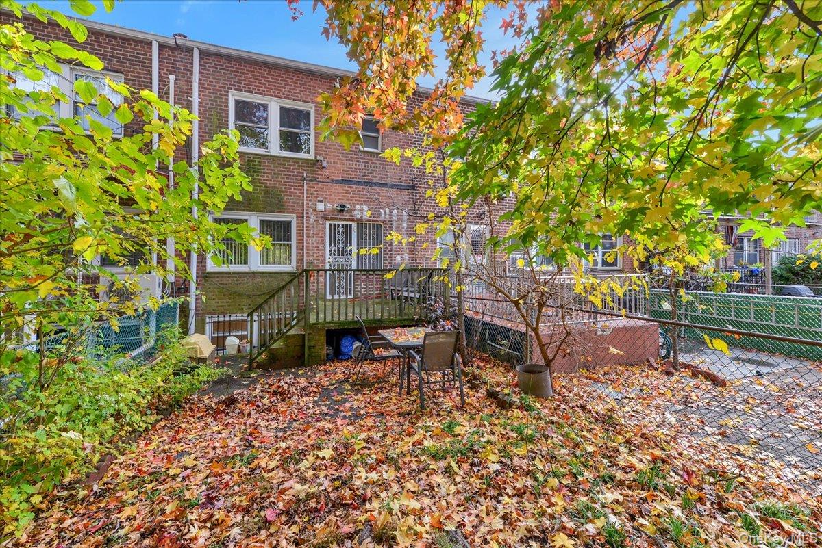 195-31 39 Avenue, Flushing, NY 11358