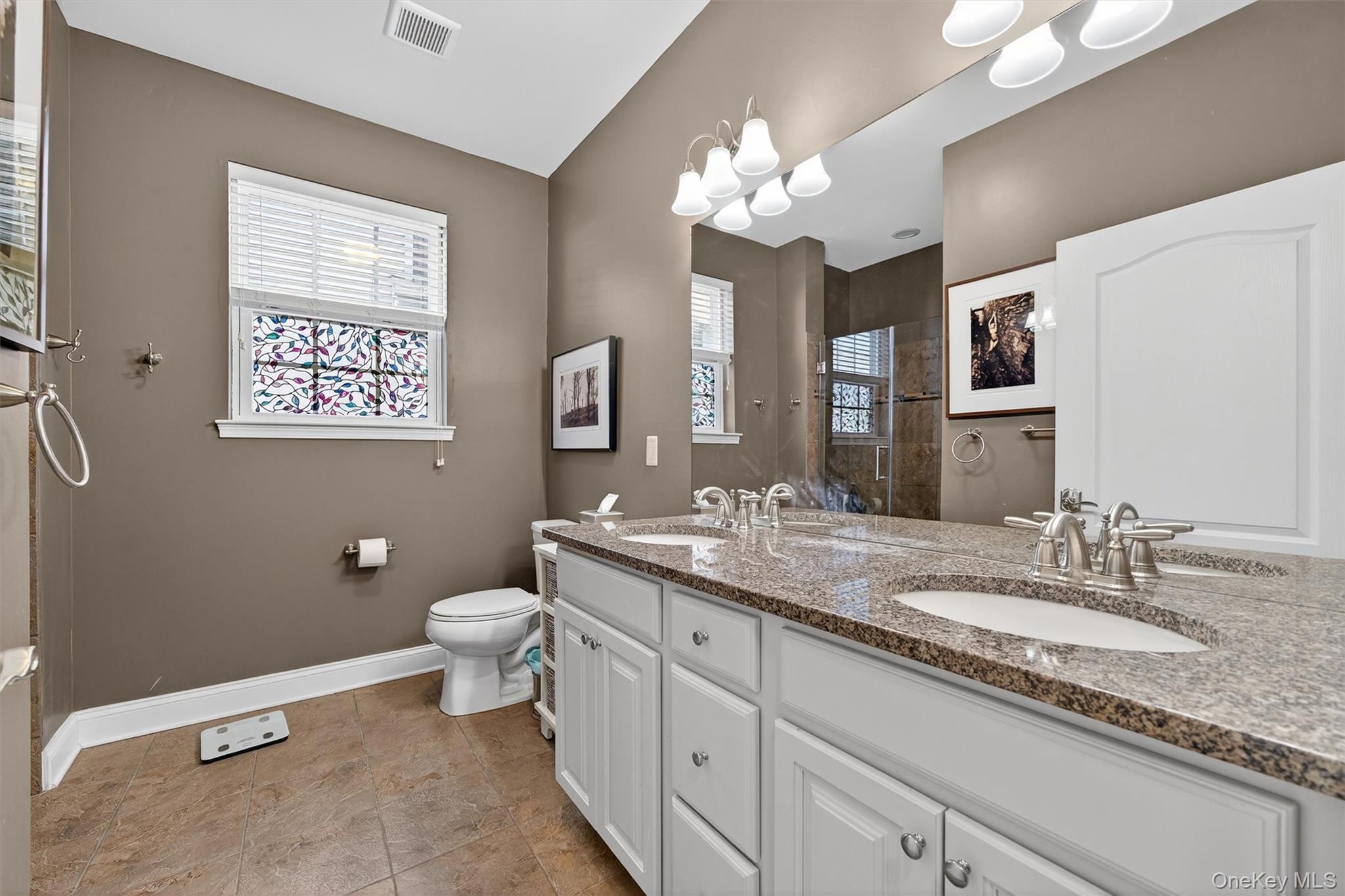 21 Cyprus Drive, Middletown, NY 10940