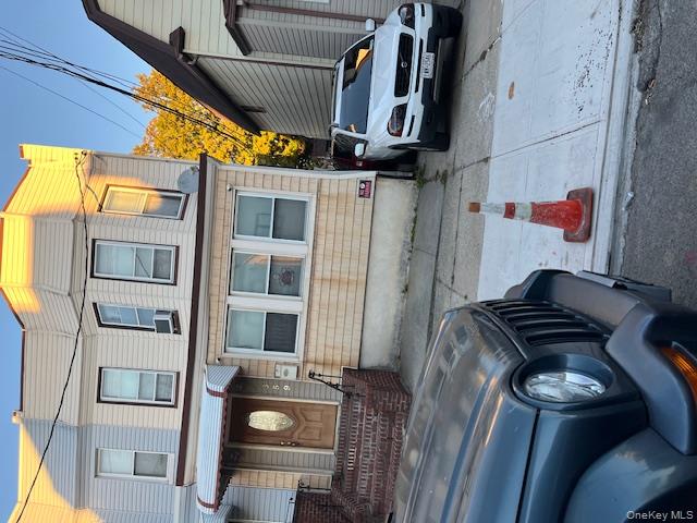 6659 74th Street, Middle Village, NY 11379