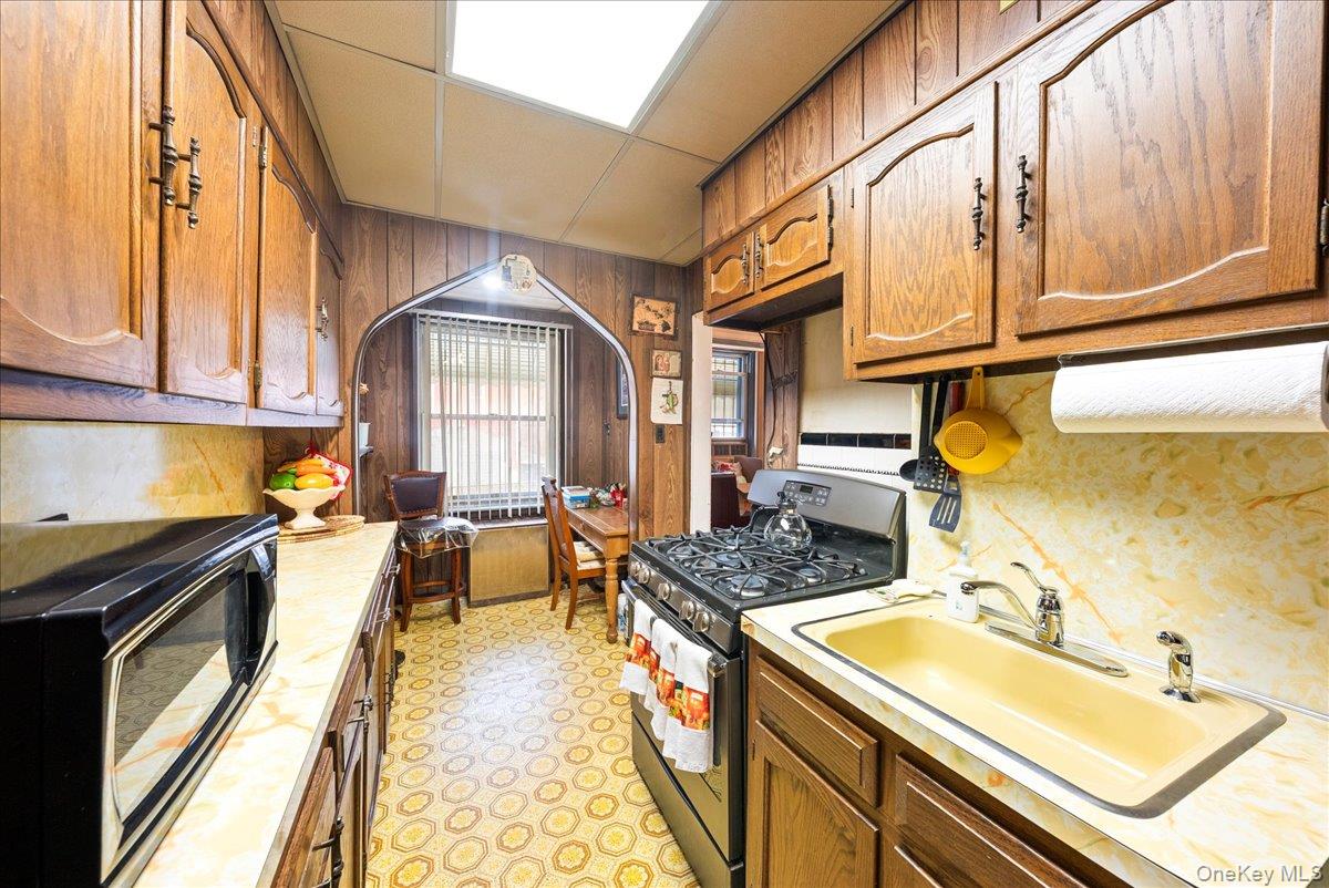 3340 Wilson Avenue, Bronx, NY 10469