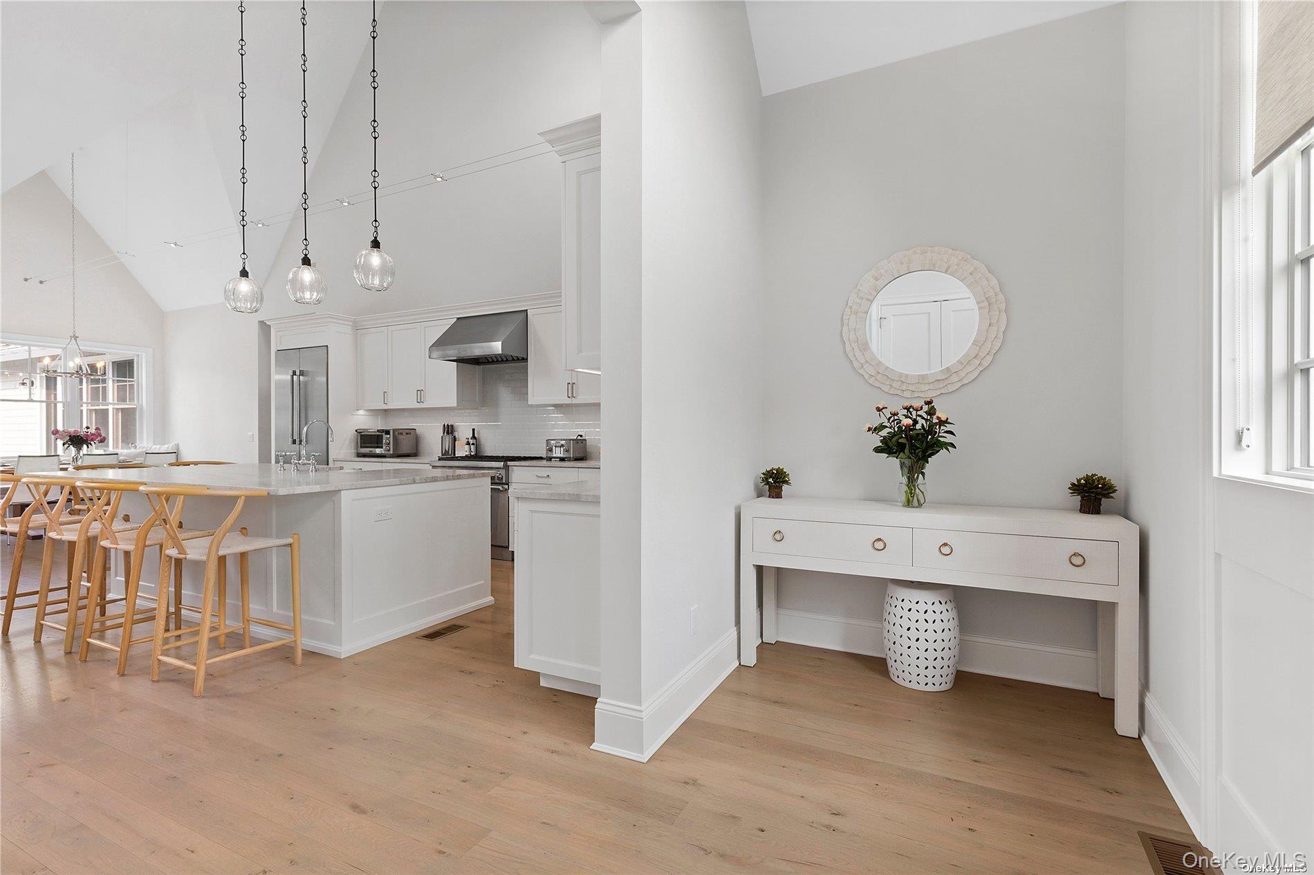 2 Emma's Path, Remsenburg, NY 11960