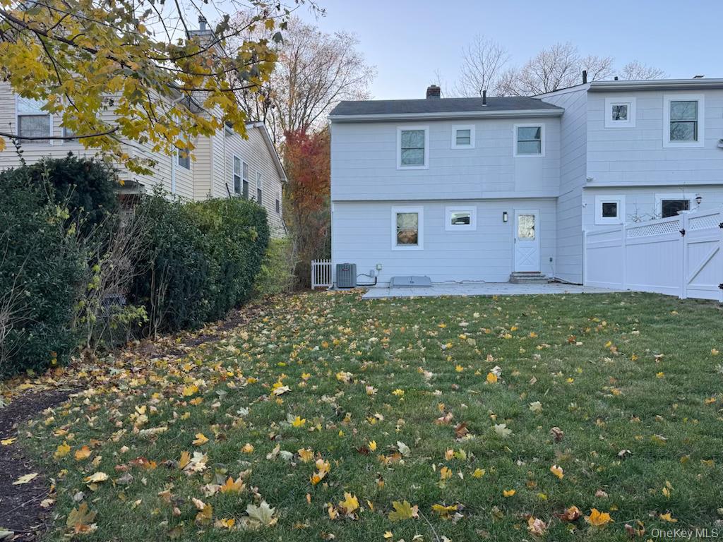 36 Dunes Lane, Port Washington, NY 11050