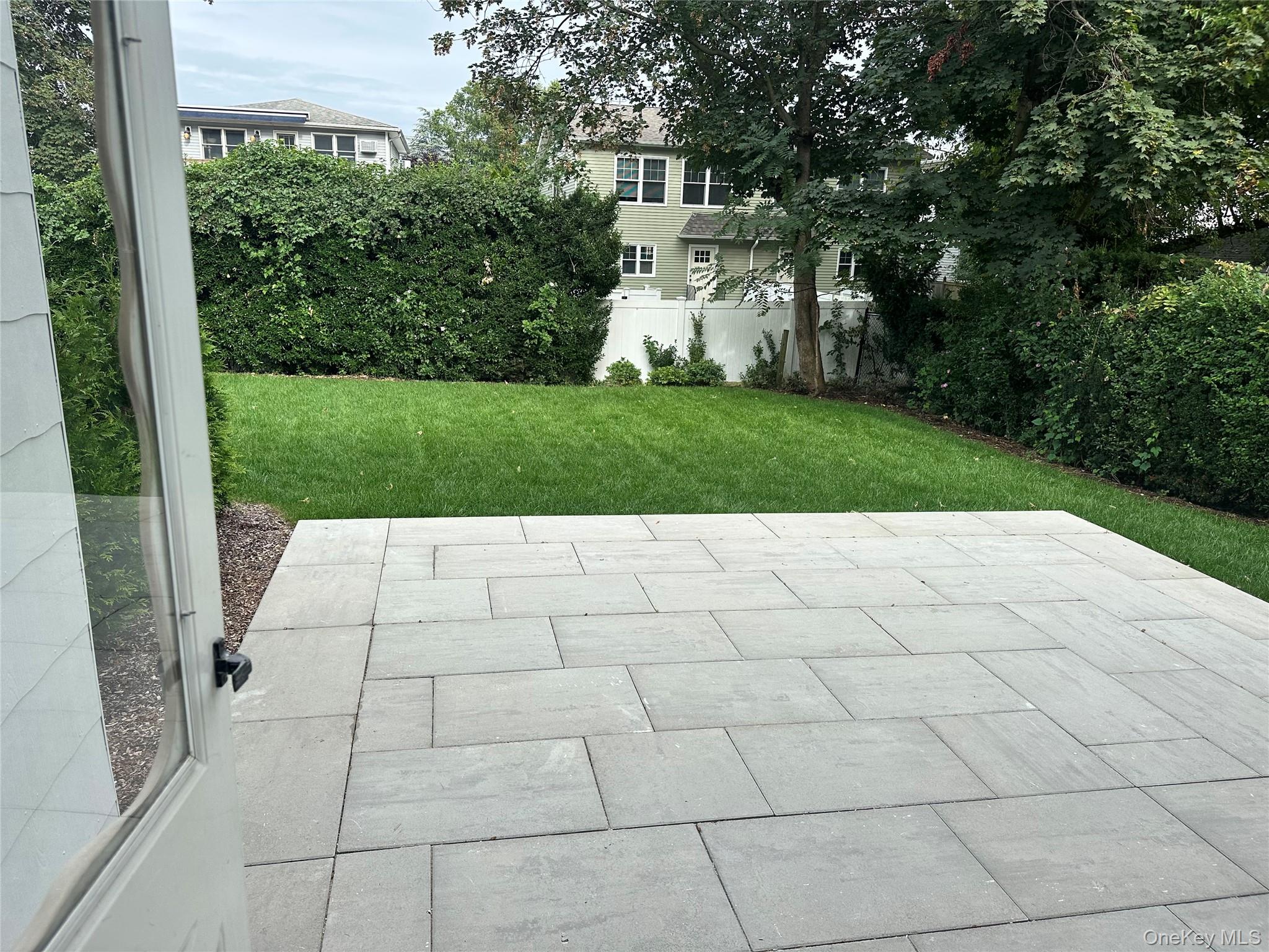 36 Dunes Lane, Port Washington, NY 11050