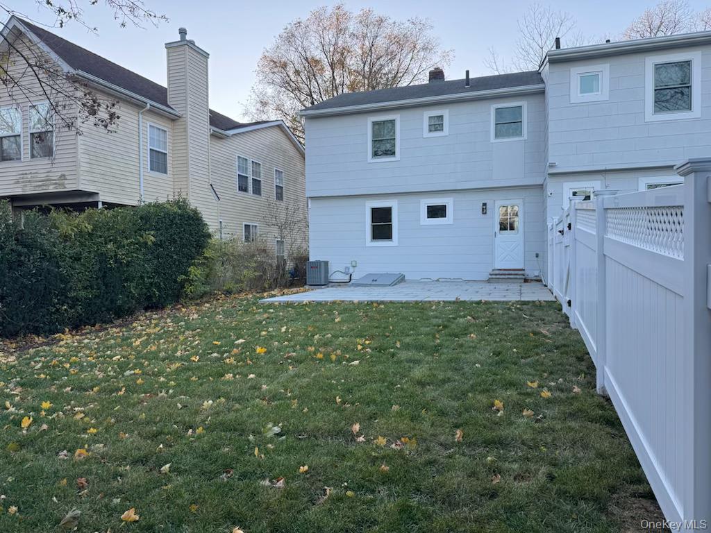 36 Dunes Lane, Port Washington, NY 11050