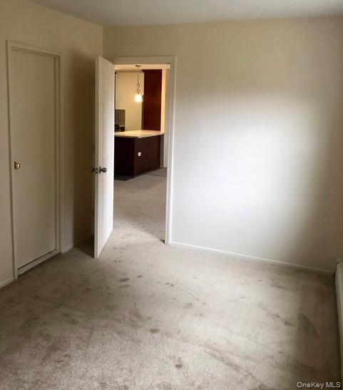 460 Old Town Road # 8L, Port Jefferson Station, NY 11776