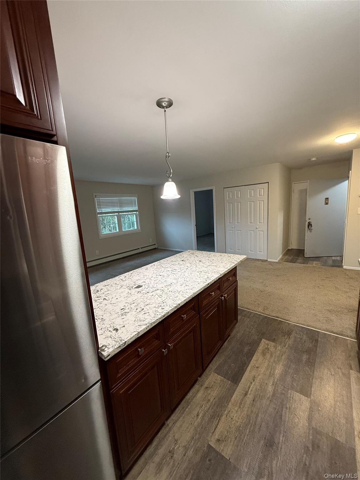 460 Old Town Road # 8L, Port Jefferson Station, NY 11776