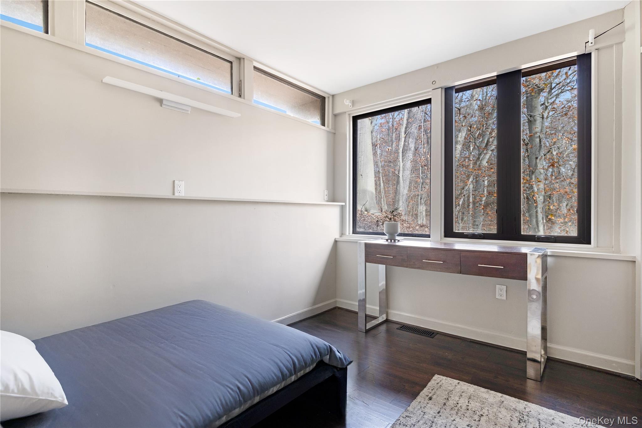 270 Sachem Hill Place, Saint James, NY 11780