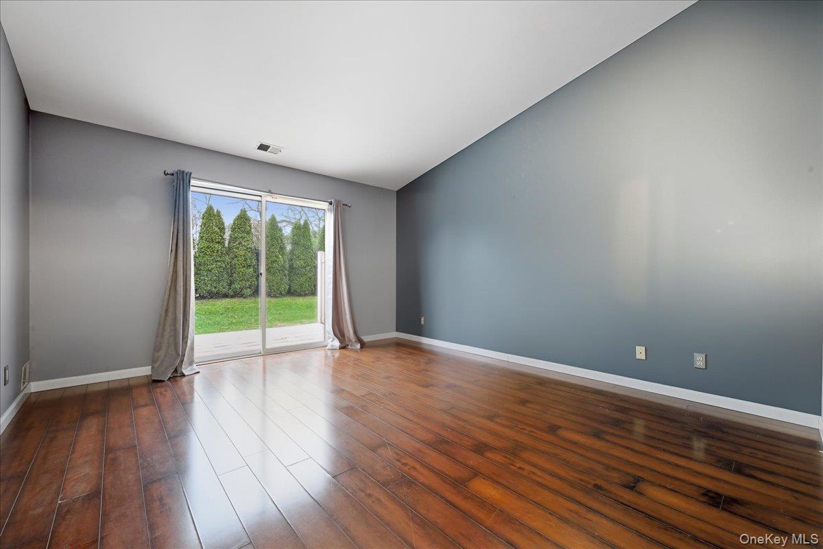 23 Sandy Hill Road, Commack, NY 11725