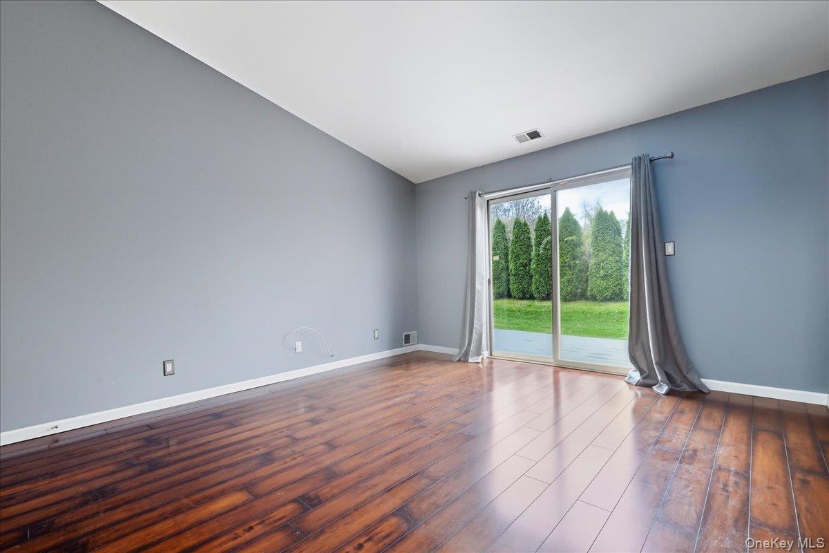 23 Sandy Hill Road, Commack, NY 11725