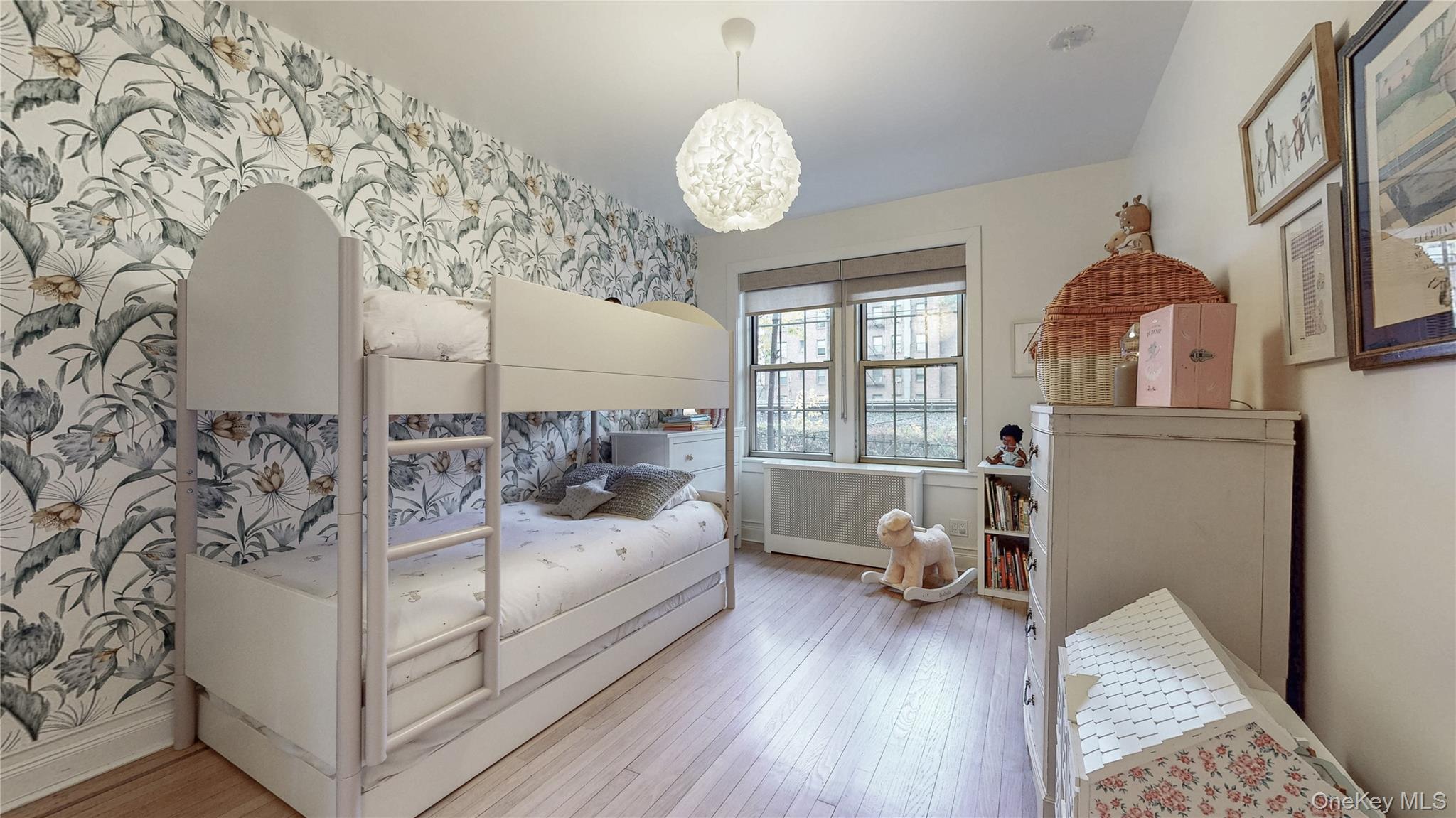 150 Burns Street # 2D, Forest Hills, NY 11375