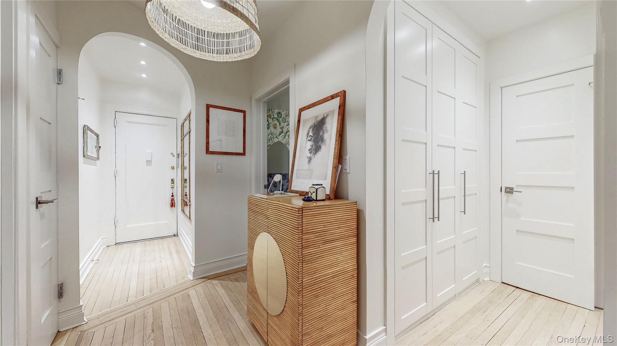 150 Burns Street # 2D, Forest Hills, NY 11375