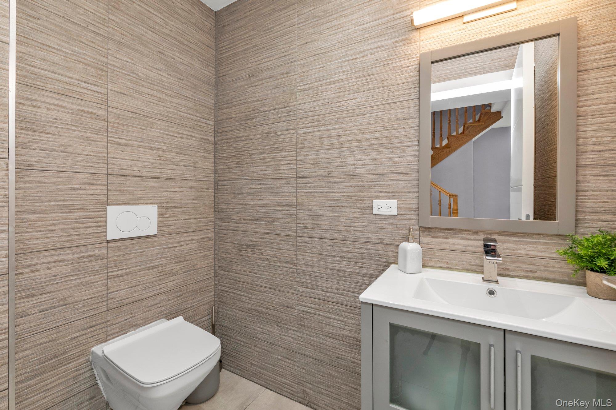 83-34 116th Street, Kew Gardens, NY 11418