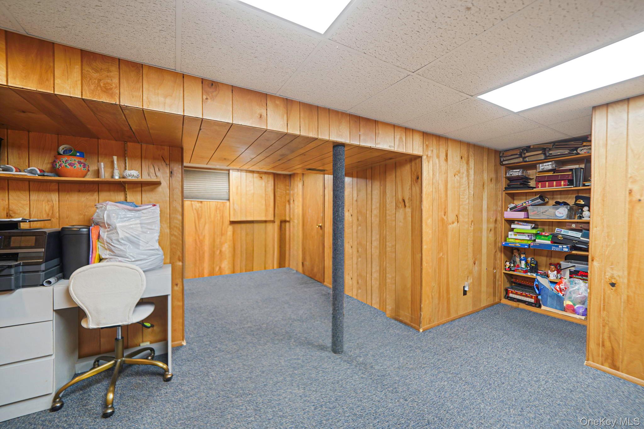 11 Fordham Drive, Plainview, NY 11803