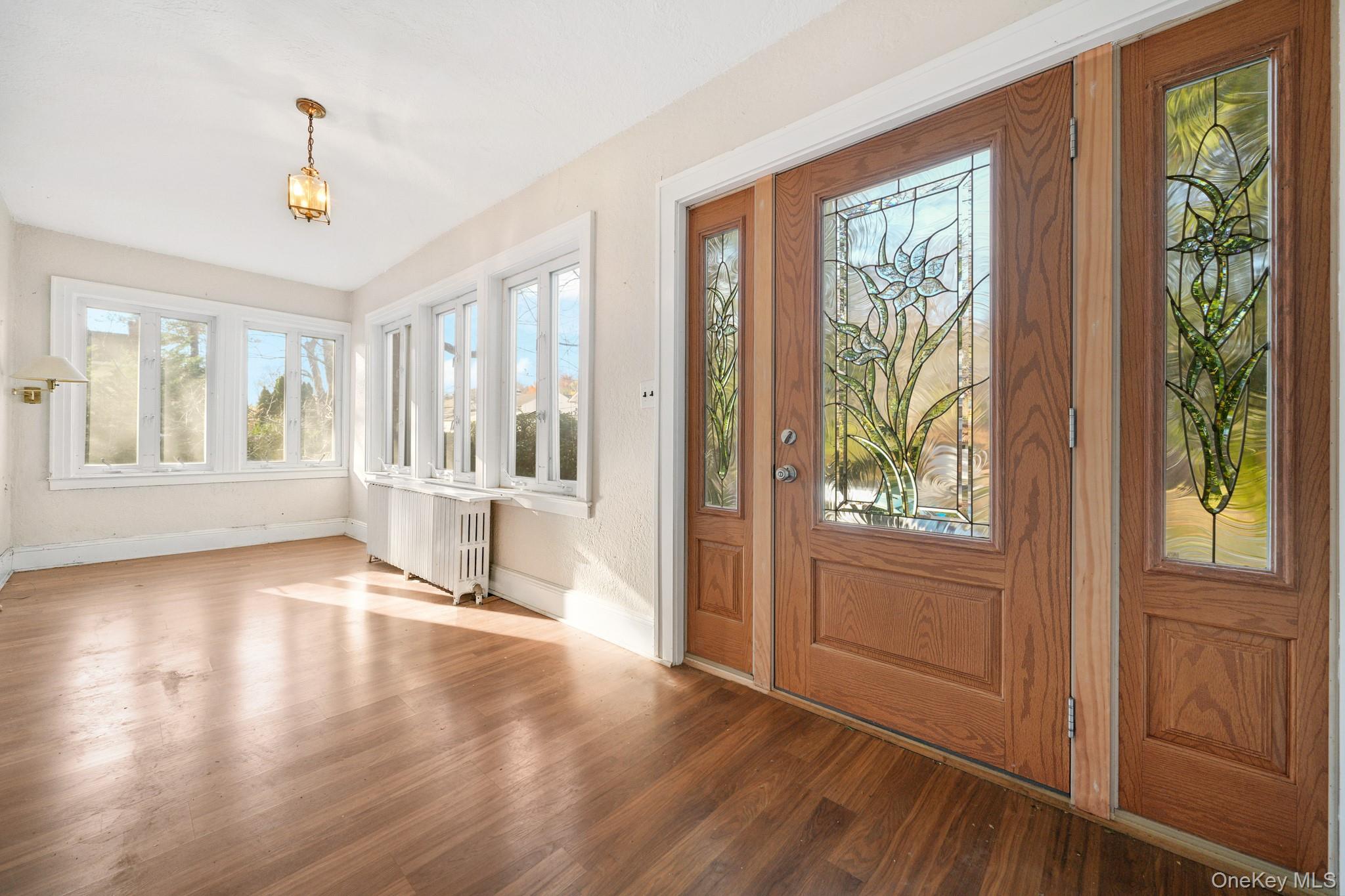 90 Rosedale Avenue, Hastings-on-Hudson, NY 10706