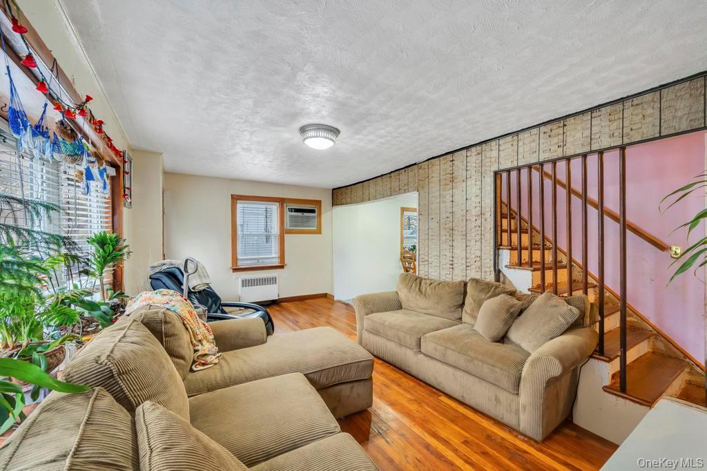 626 Winthrop Drive, Uniondale, NY 11553