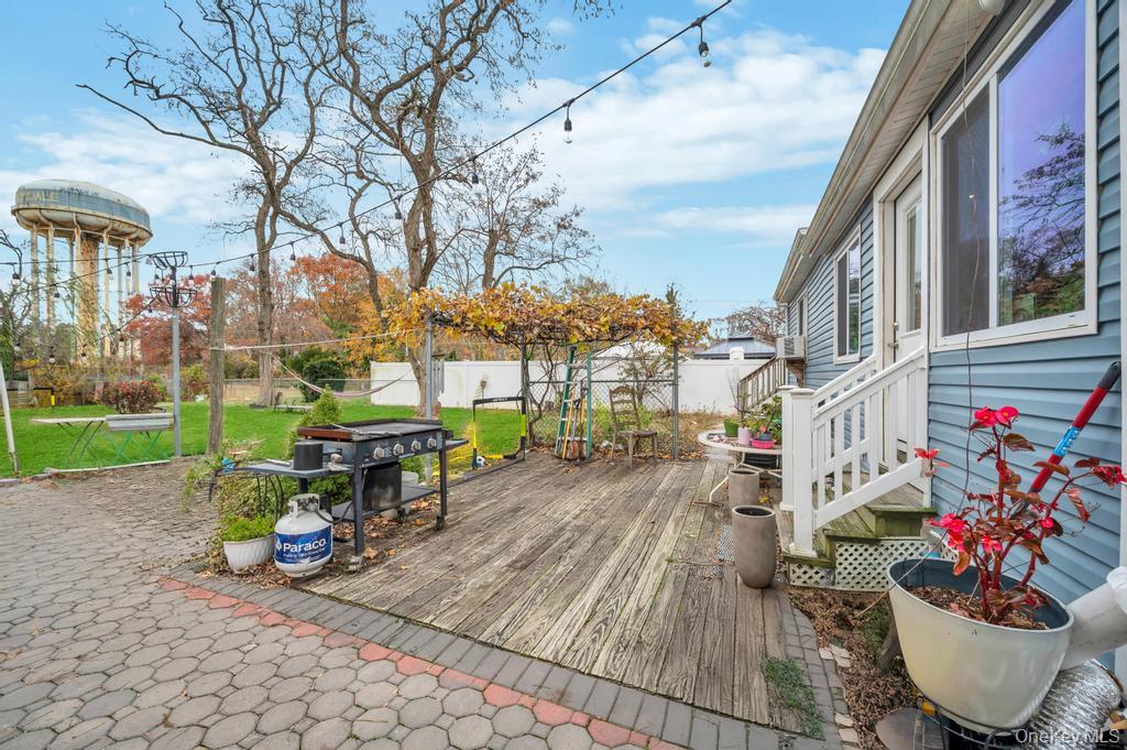 626 Winthrop Drive, Uniondale, NY 11553