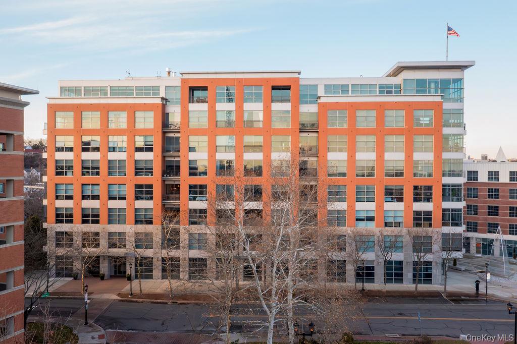 33 N Water Street, Call Listing Agent, CT 06854