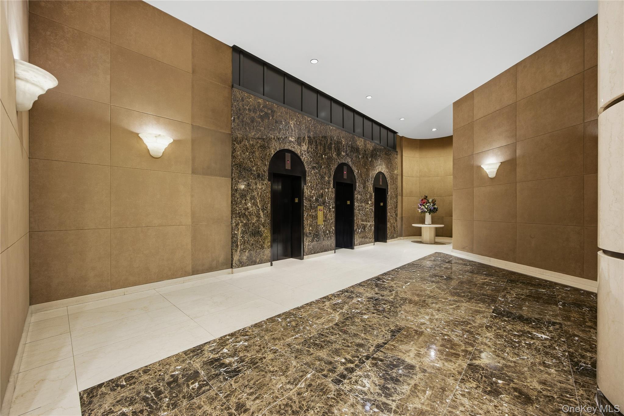 330 E 38th Street # 44I, New York (Manhattan), NY 10016