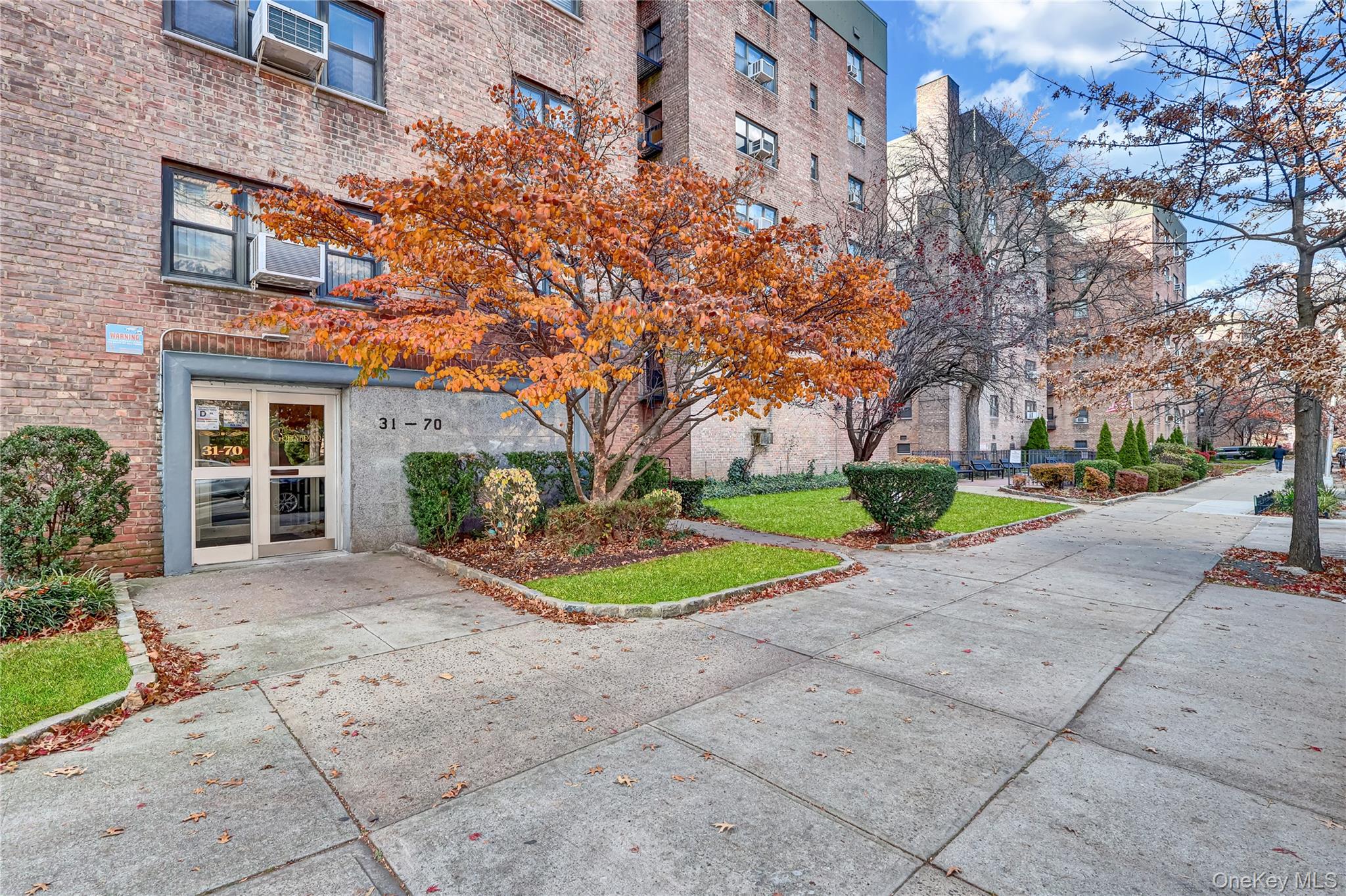 31-70 138 Street # 3H, Flushing, NY 11354