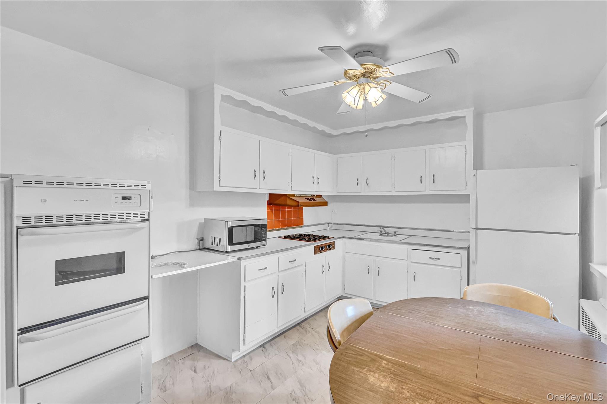 31-70 138 Street # 3H, Flushing, NY 11354