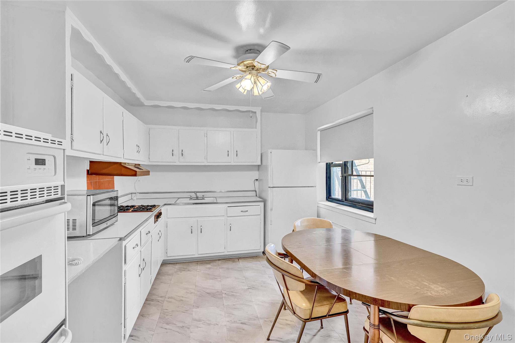 31-70 138 Street # 3H, Flushing, NY 11354