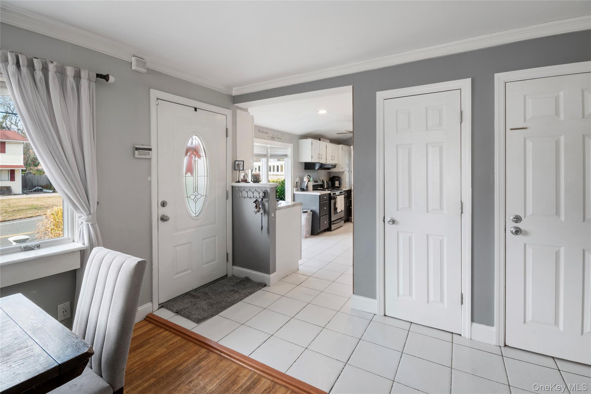 277 Horseblock Road, Farmingville, NY 11738