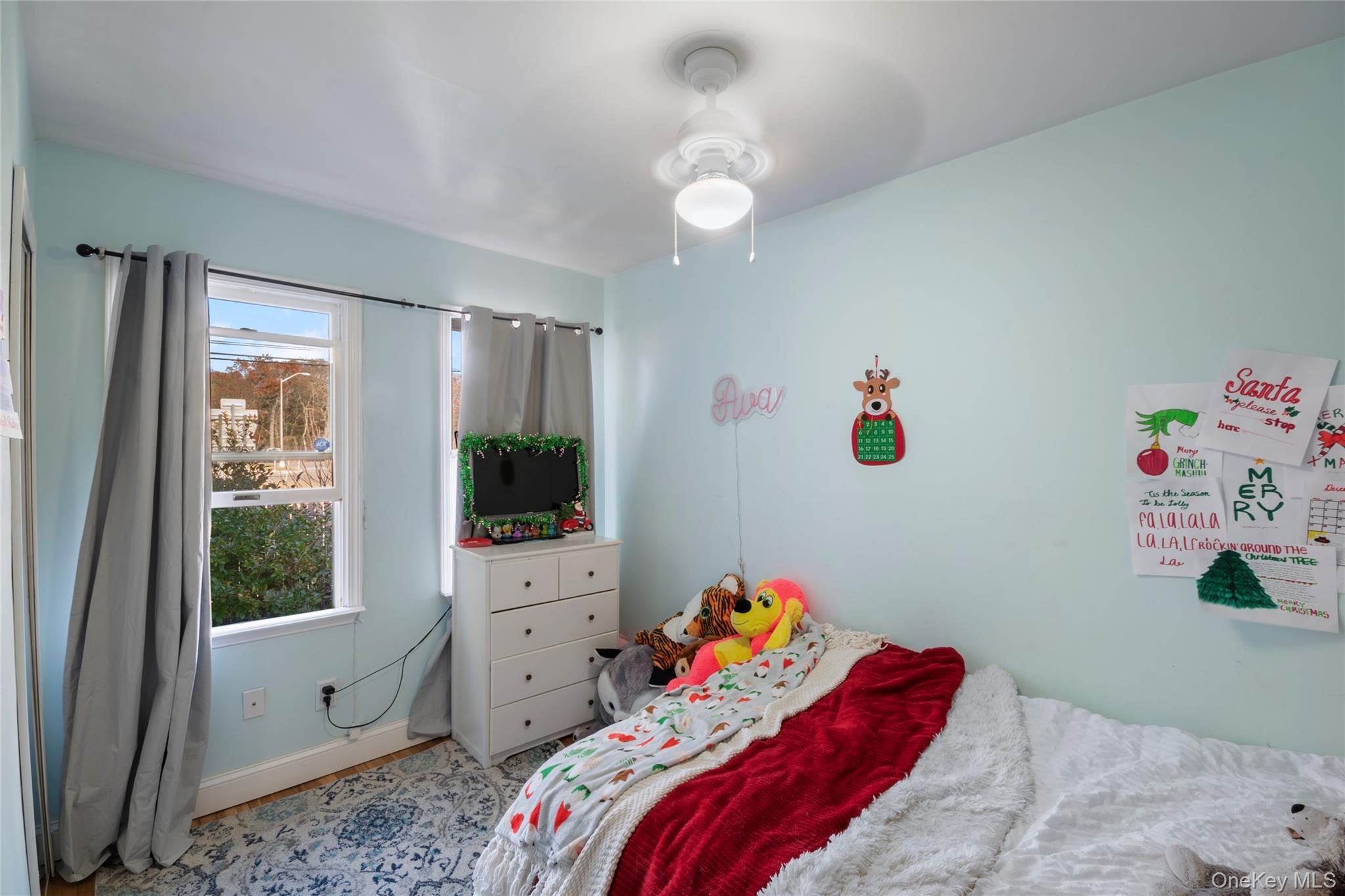 277 Horseblock Road, Farmingville, NY 11738