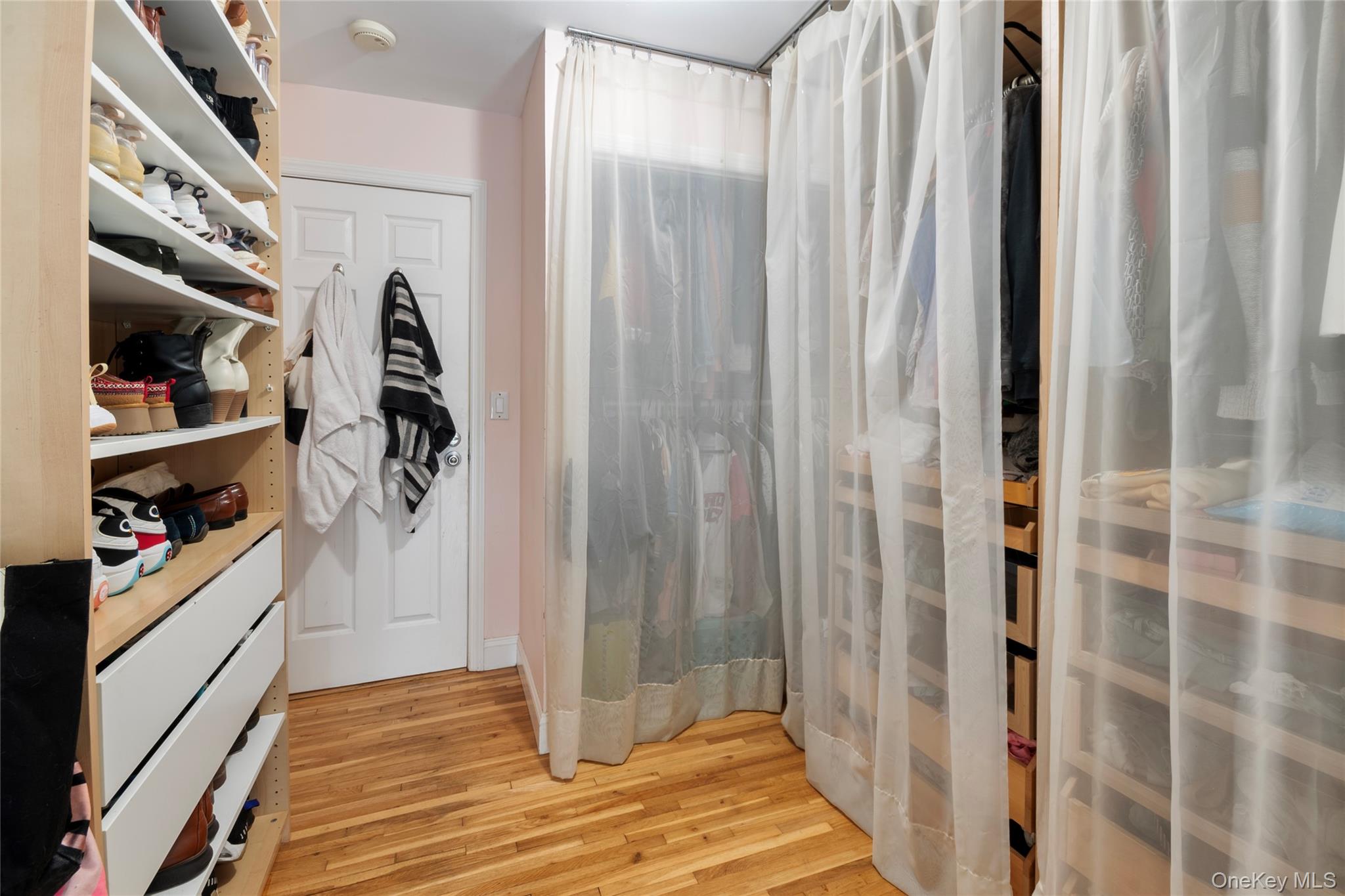 277 Horseblock Road, Farmingville, NY 11738