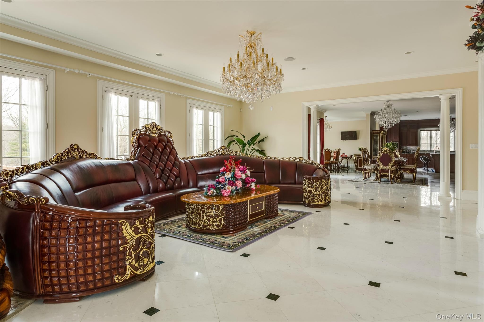 16 Evergreen Way, Old Brookville, NY 11545