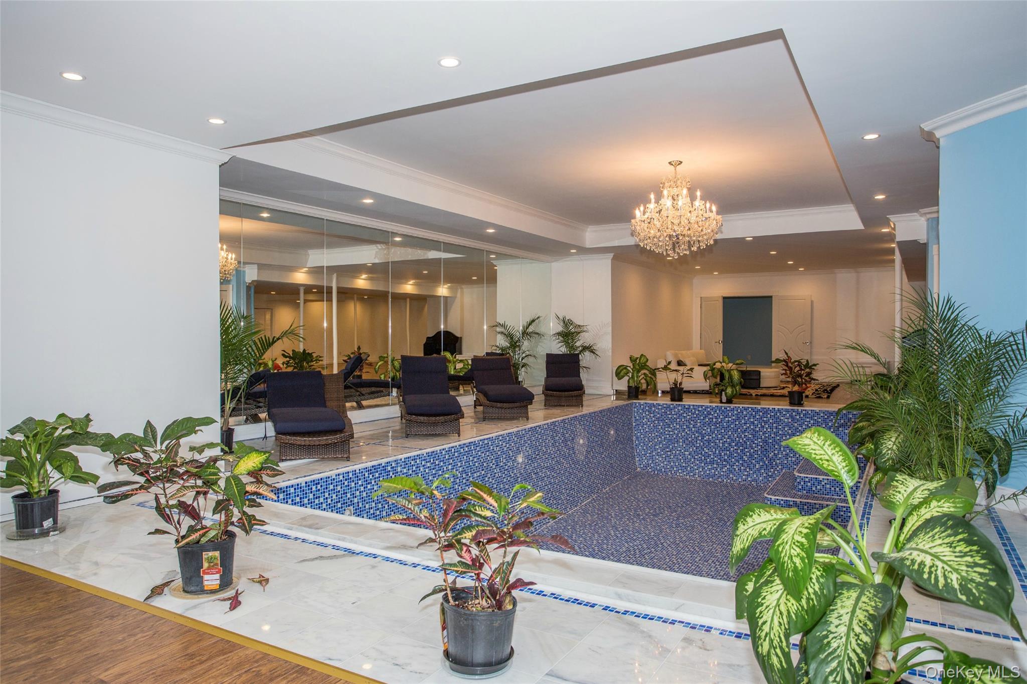 16 Evergreen Way, Old Brookville, NY 11545